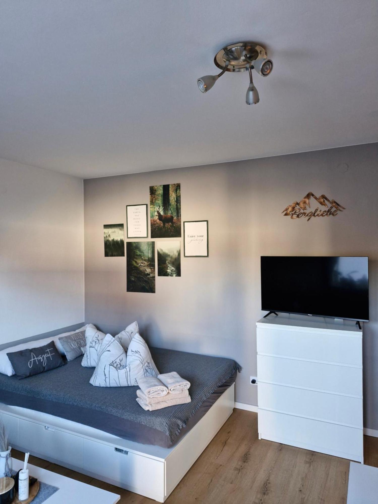 Apartment Mit Garten Бад Лаутерберг Екстериор снимка