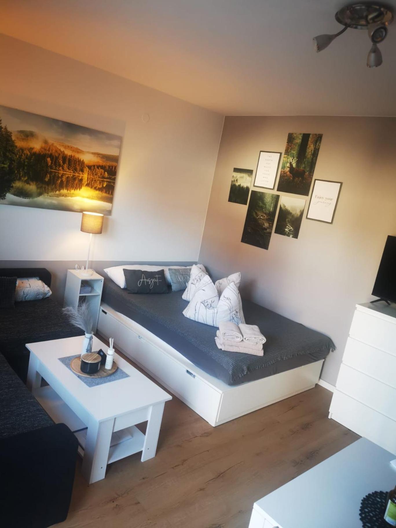 Apartment Mit Garten Бад Лаутерберг Екстериор снимка